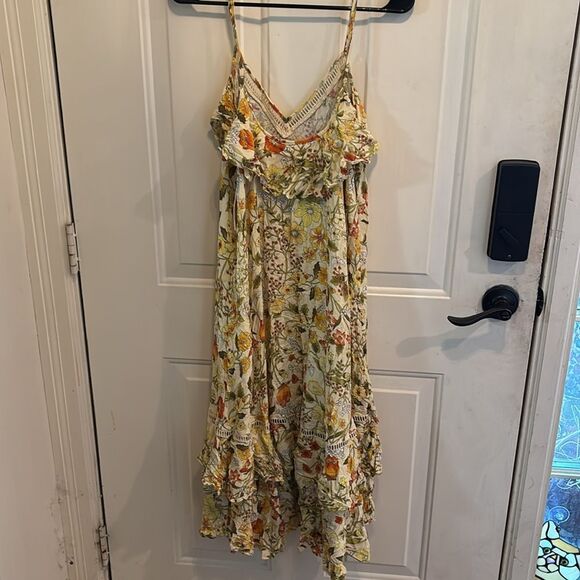 Vintage Spell Floral Sayulita Frilly Maxi Dress in Yellow - Picture 8 of 9